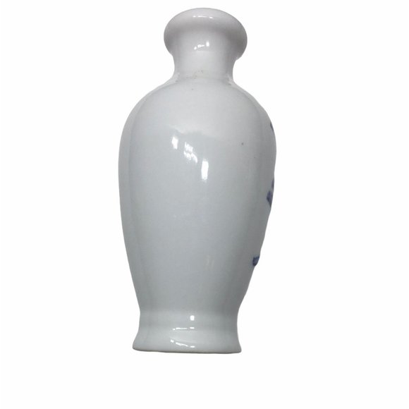 Bundle of Blue and White Mini Vases - Picture 5 of 5
